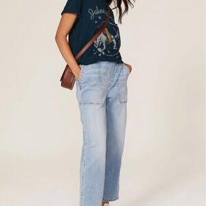 Supersoft Pull-On Relaxed Jeans in Beswick Wash